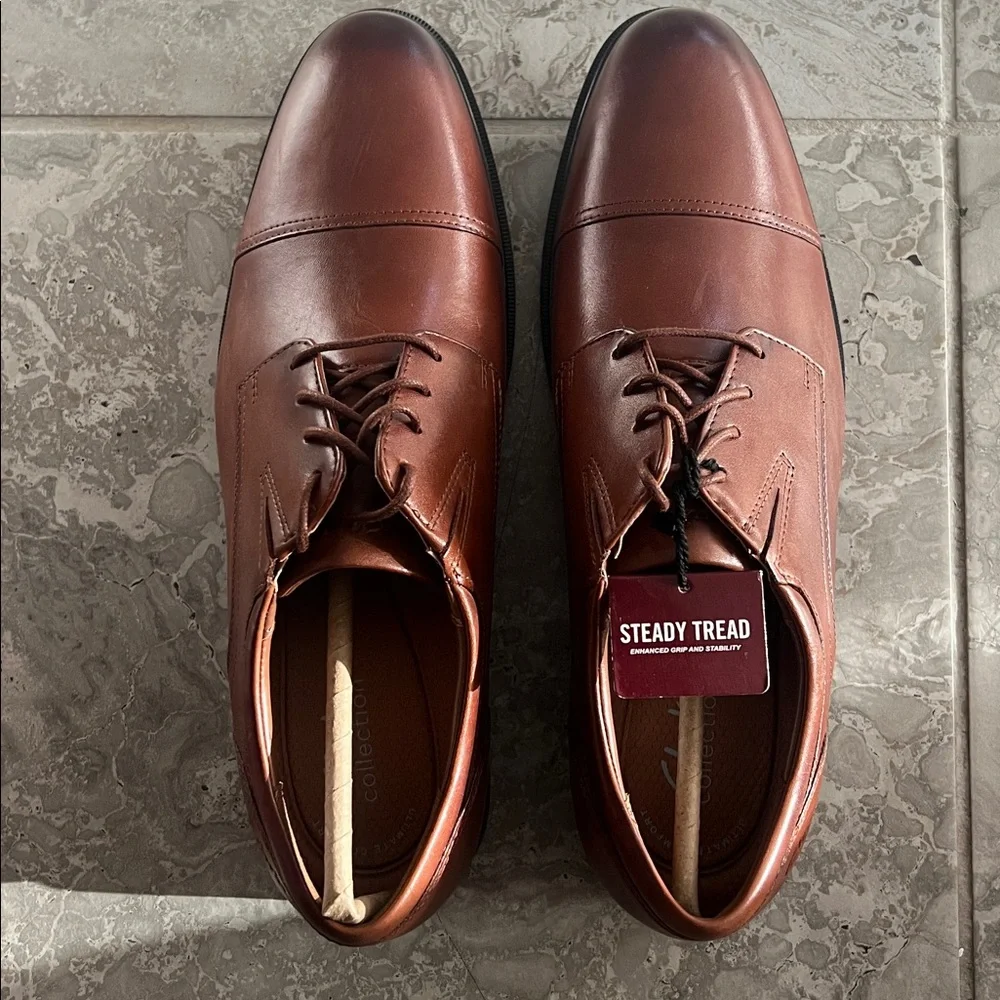 Clark’s Collection Steadwell Cap Oxfords in Dark Tan Leather, Size 11.5, NEW